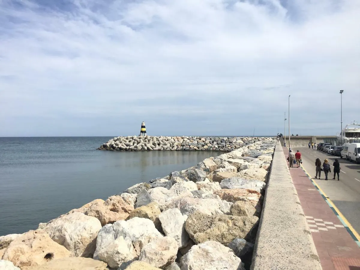 Magnificent Port-Beach 5* Luxury Residence 베날마데나코스타