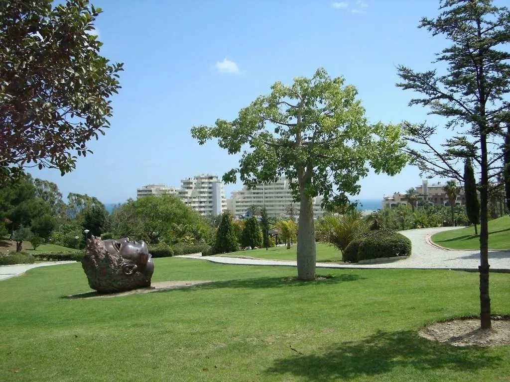 Magnificent Port-Beach 5* Luxury Residence 베날마데나코스타 아파트